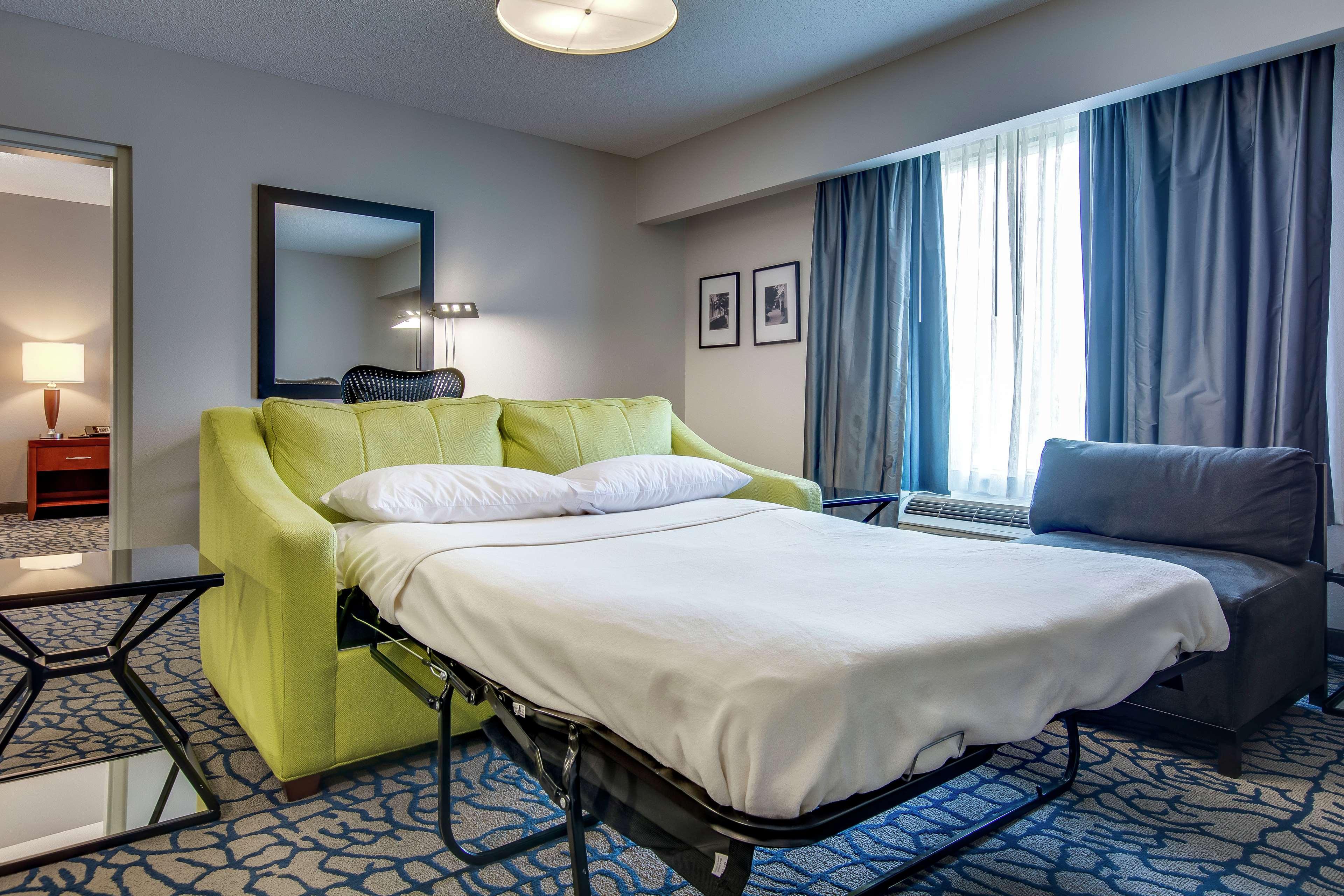 Hilton Garden Inn Louisville-Northeast Exterior foto